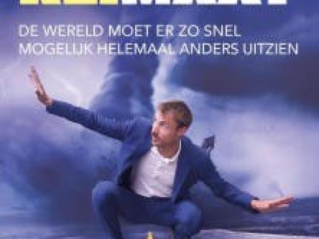 Met de bus naar Bram Verbruggen in Kluisbergen © Bib Brakel