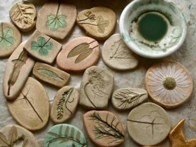 Midzomer avondpicknick + kinderworkshop 'natuuramuletten maken' © z.n.